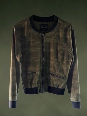 Sanctuary Olive Green Camo Fun Jacket